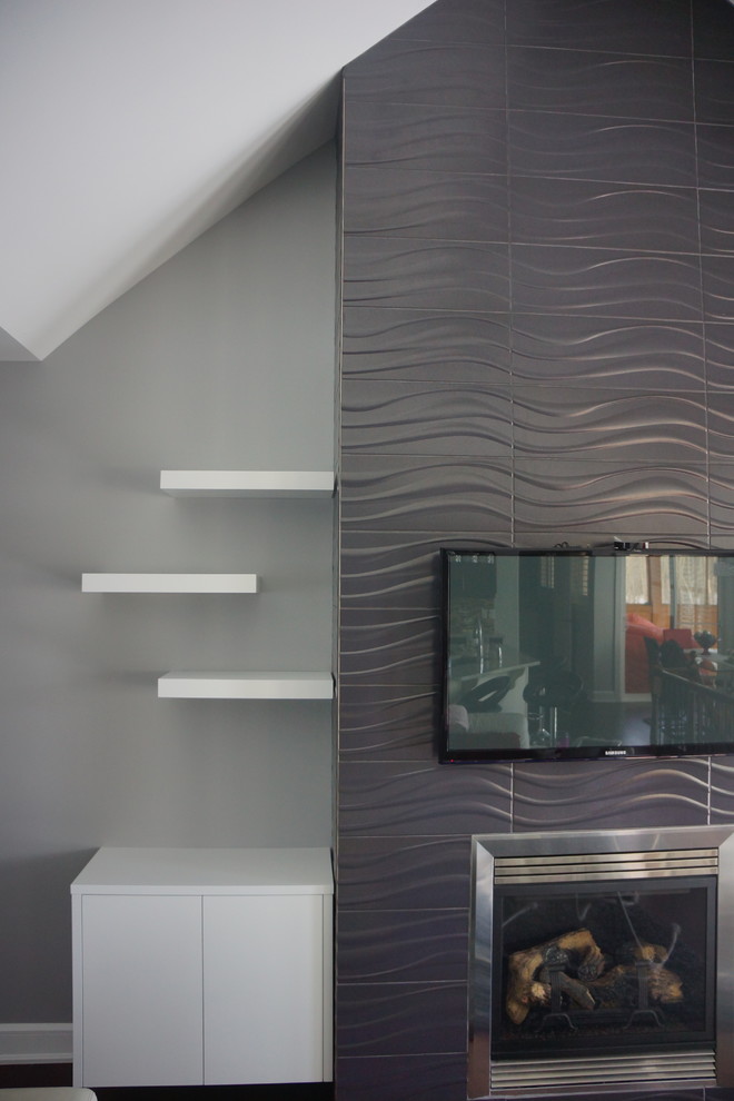 Example of a minimalist home design design in Ottawa