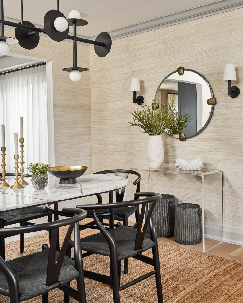 Home design - transitional home design idea in Toronto