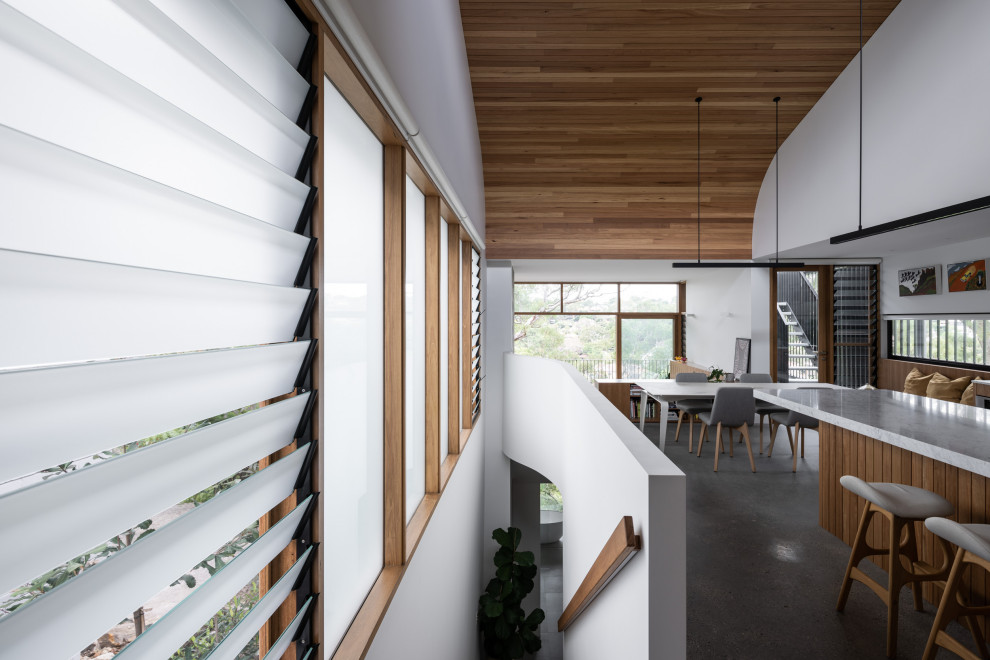 Design ideas for a contemporary kitchen in Sydney.
