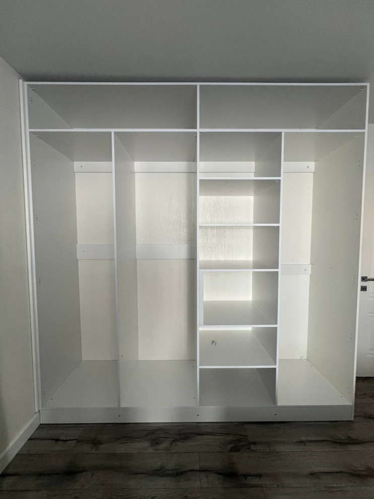 Стильный шкаф (сборка в деталях)