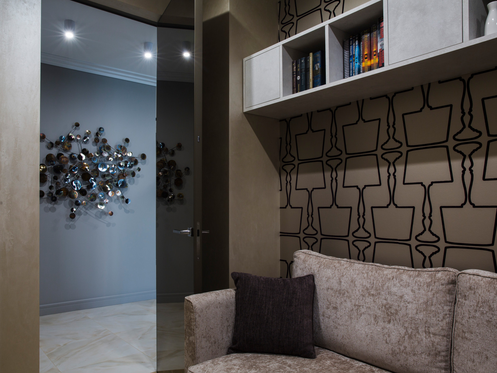 Квартира на набережной