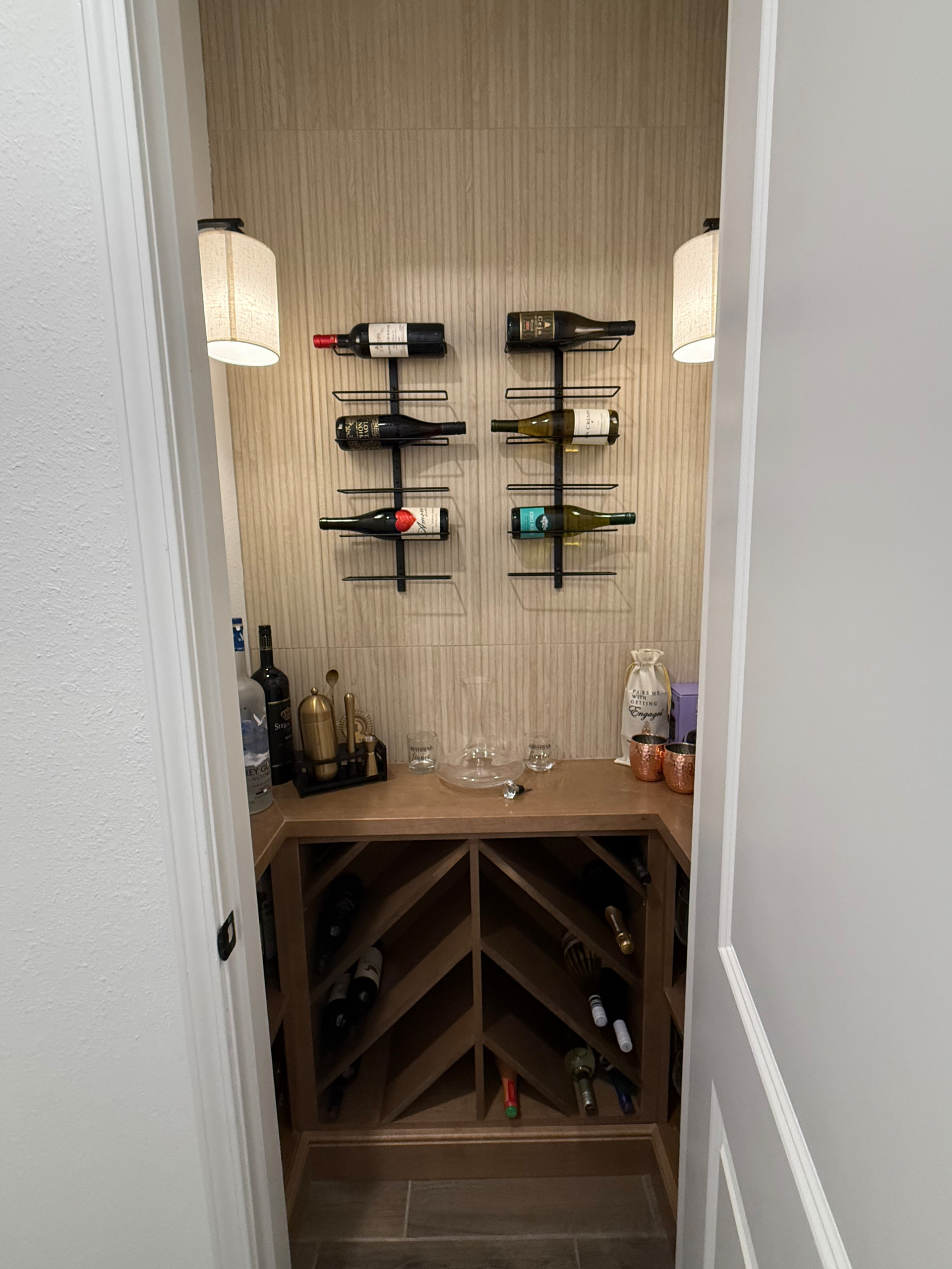 Wine closet