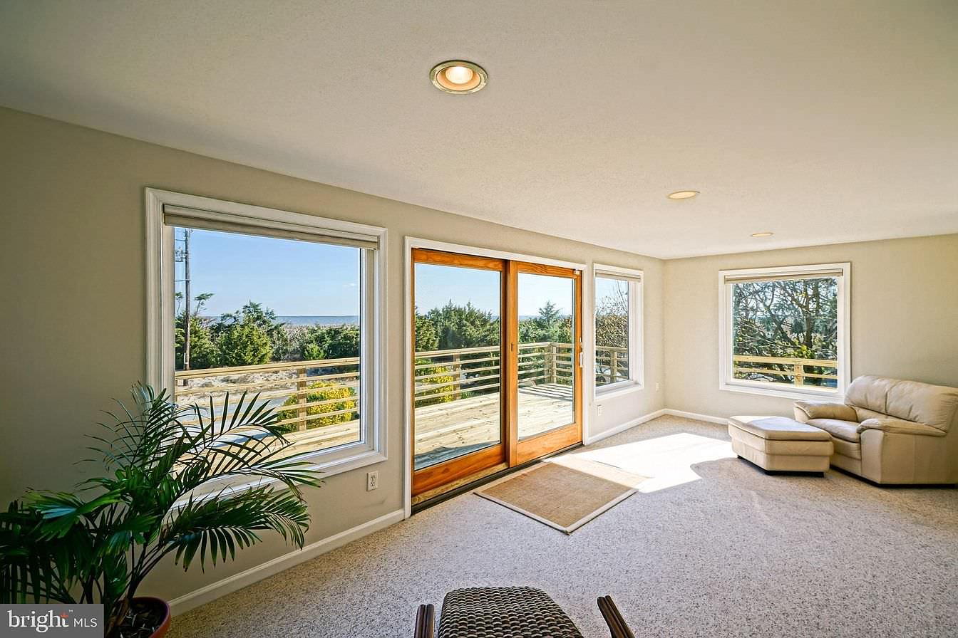 Bay Drive Home Staging