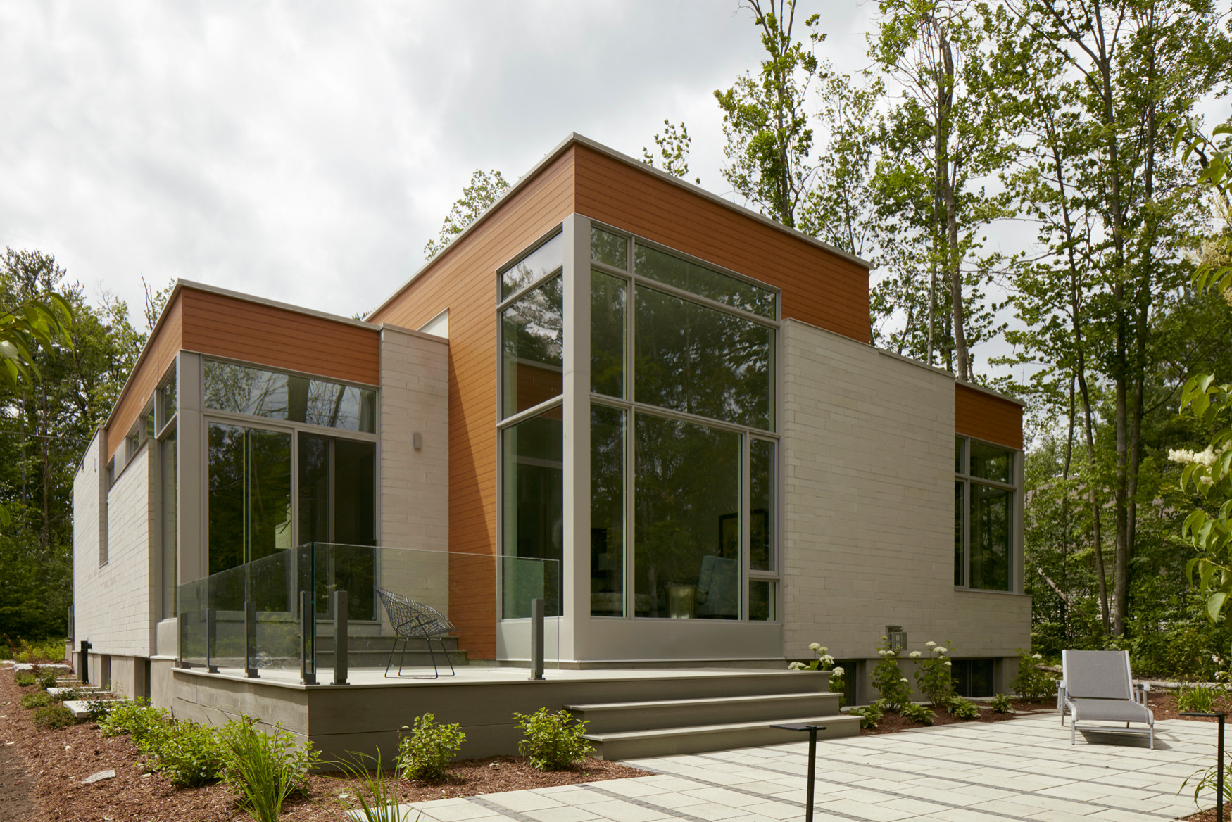 Orleans Modern