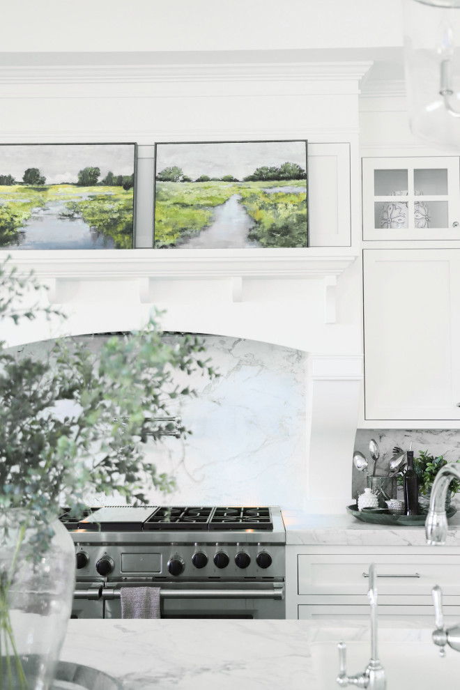 Transitional kitchen photo in Phoenix
