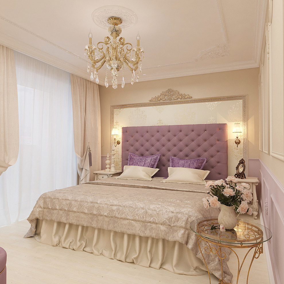 Спальня и балкон в классическом стиле