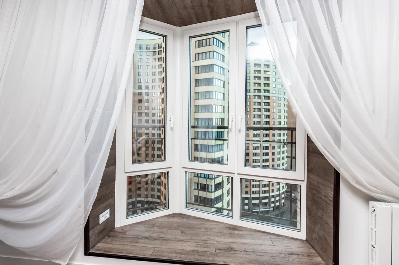 Остекление Балконов и лоджий с отделкой