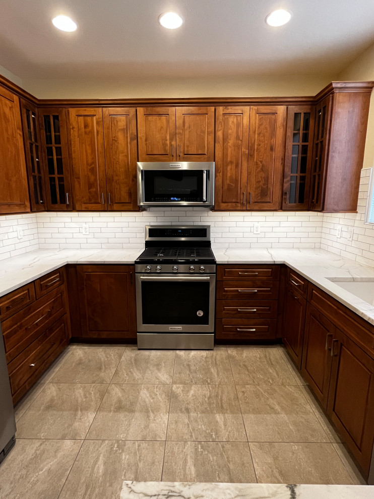 Kitchen - kitchen idea in Phoenix