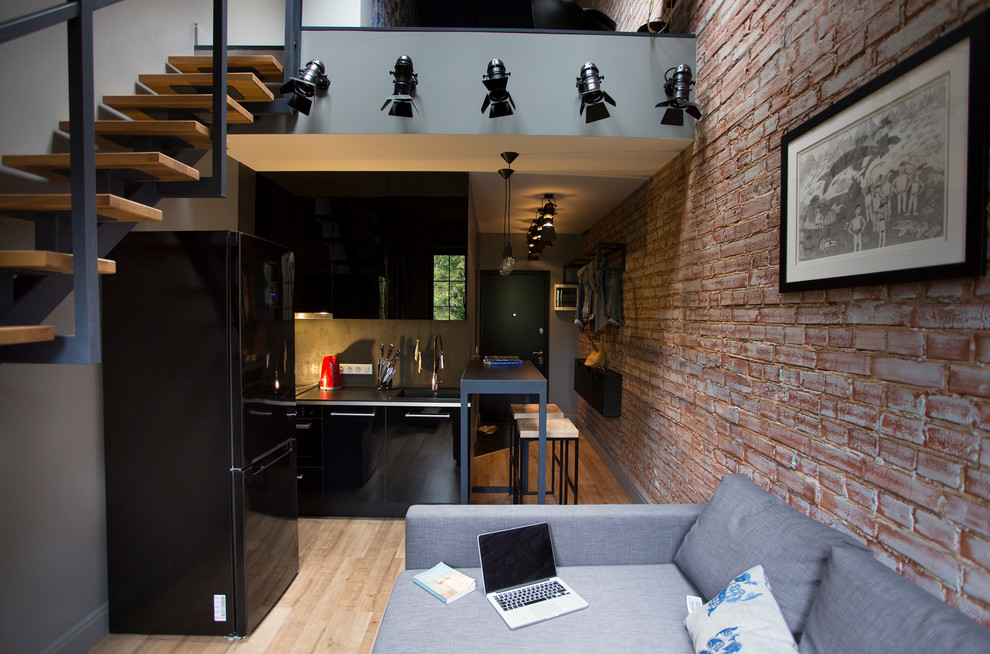 "Dark" apartment for a young girl