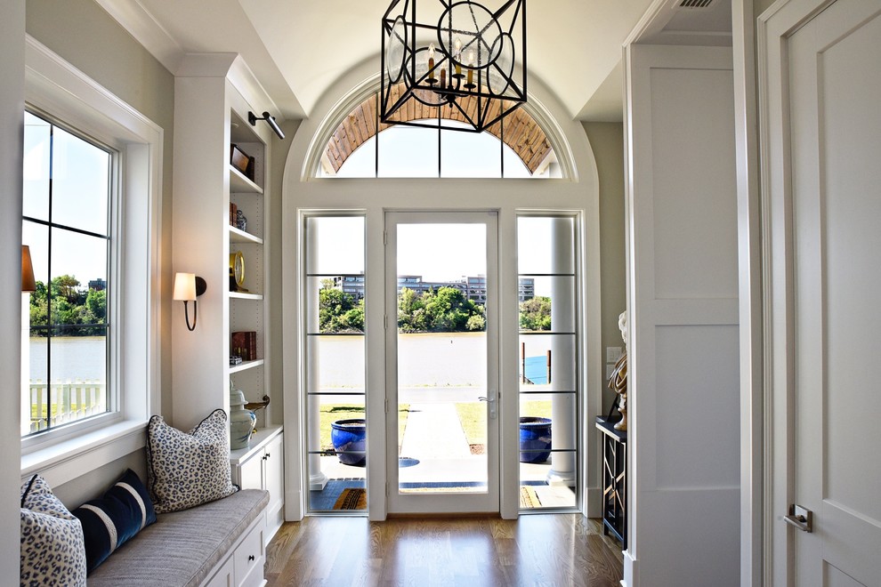 Photo of a beach style entryway in Little Rock.