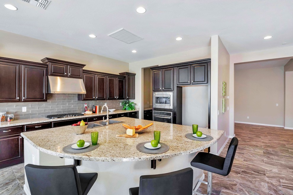 Kitchen - transitional kitchen idea in Phoenix