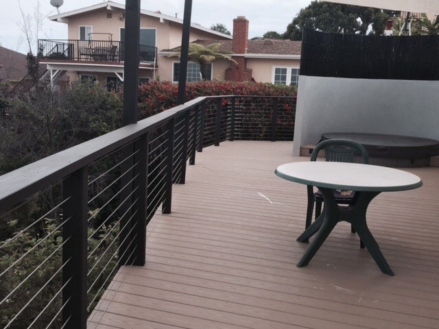 Inspiration for a traditional deck in Los Angeles.