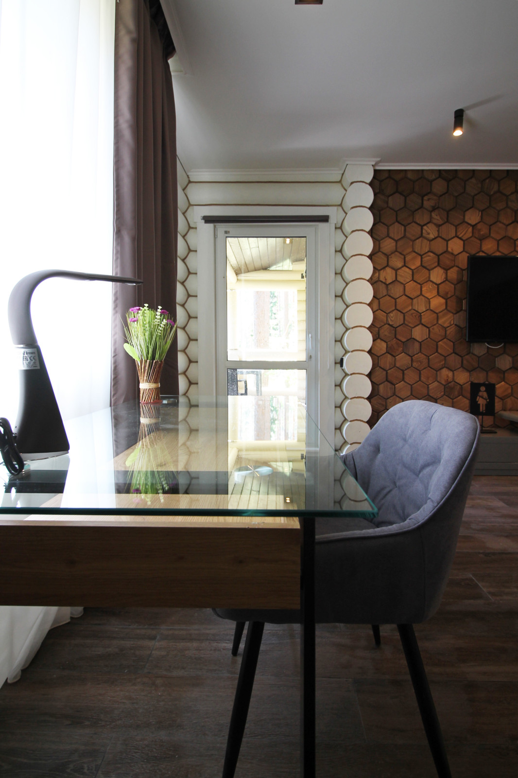 Срубовой коттедж 38 в п.Рощино, Ленинградская обл. Царство-Королевство