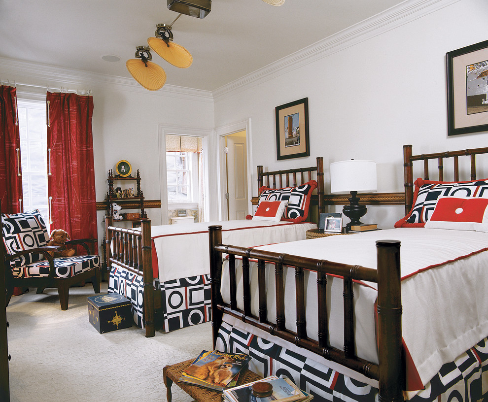 This is an example of a traditional bedroom in Charleston with white walls.