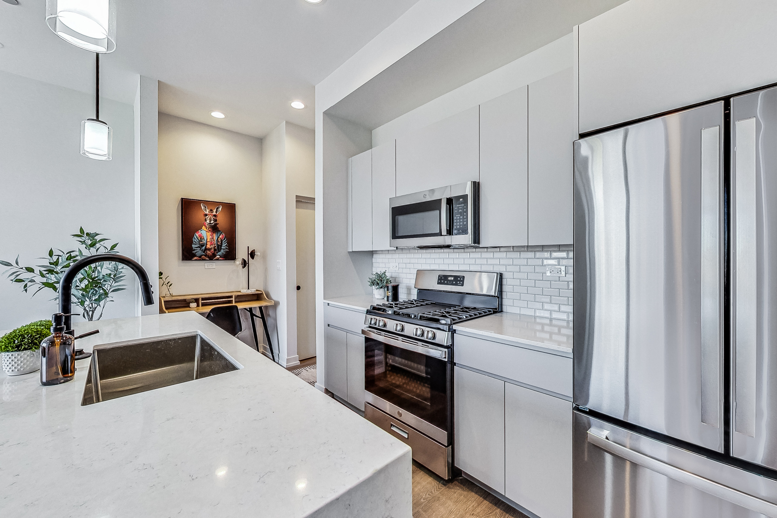 Low Line Commons Phase 2  | Model Unit 407 Staging
