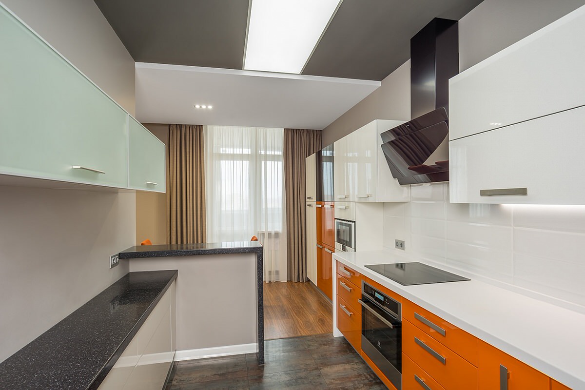 Оранжевая кухня