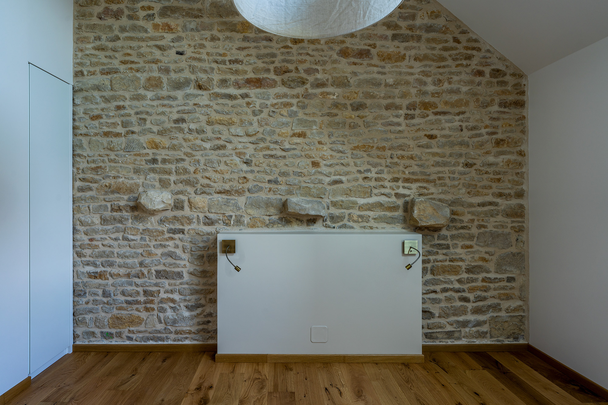 LA RENAISSANCE D'UN ATELIER A LA VUE EPOUSTOUFLANTE