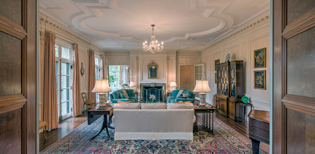 Ann Lyon - Realtor traditional