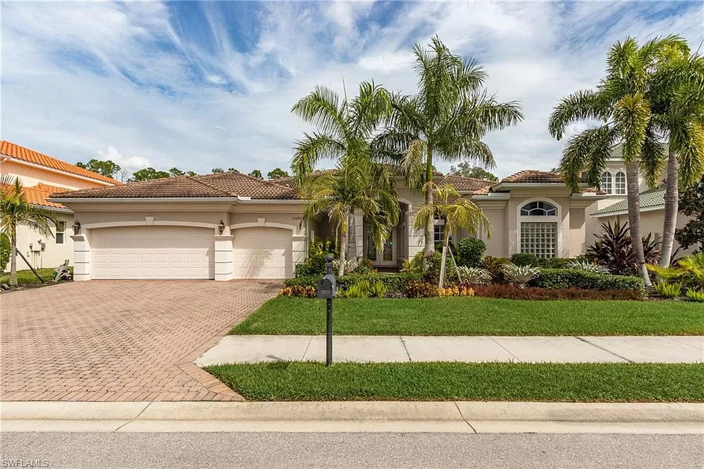 Estero Residence