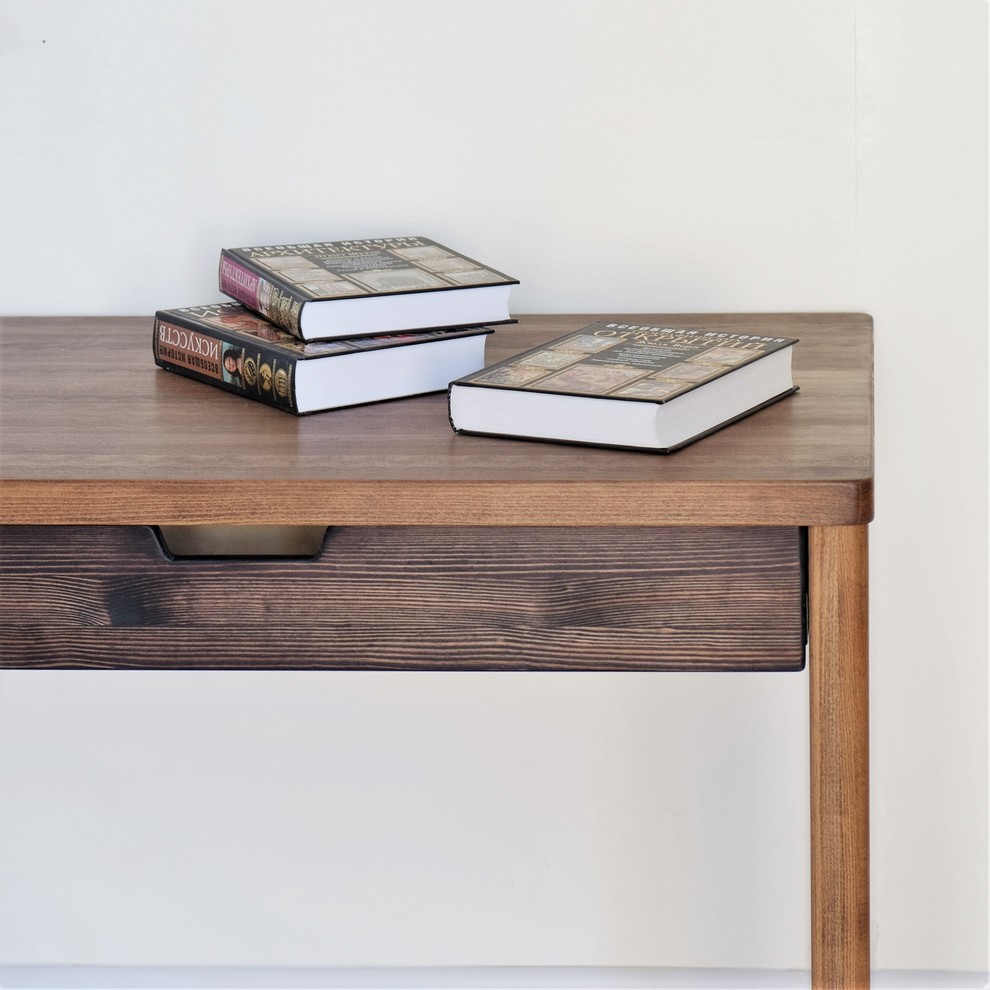 Письменный стол