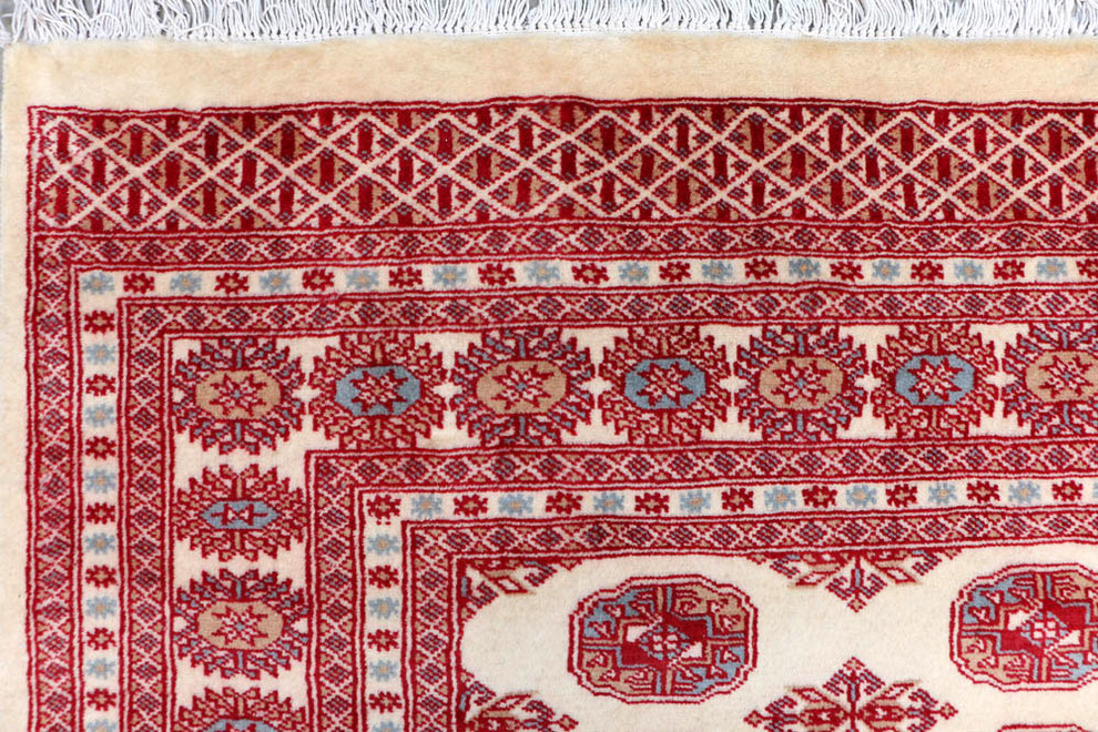 ALRUG Ivory Oriental Antique-Style Bokhara Rug, 8'x9'10"