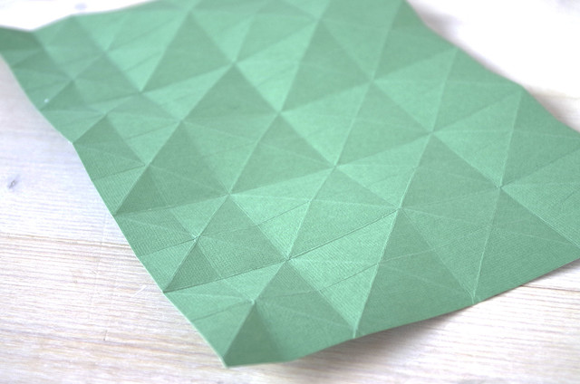 Hazlo tú mismo: Fabrica un jarrón de origami