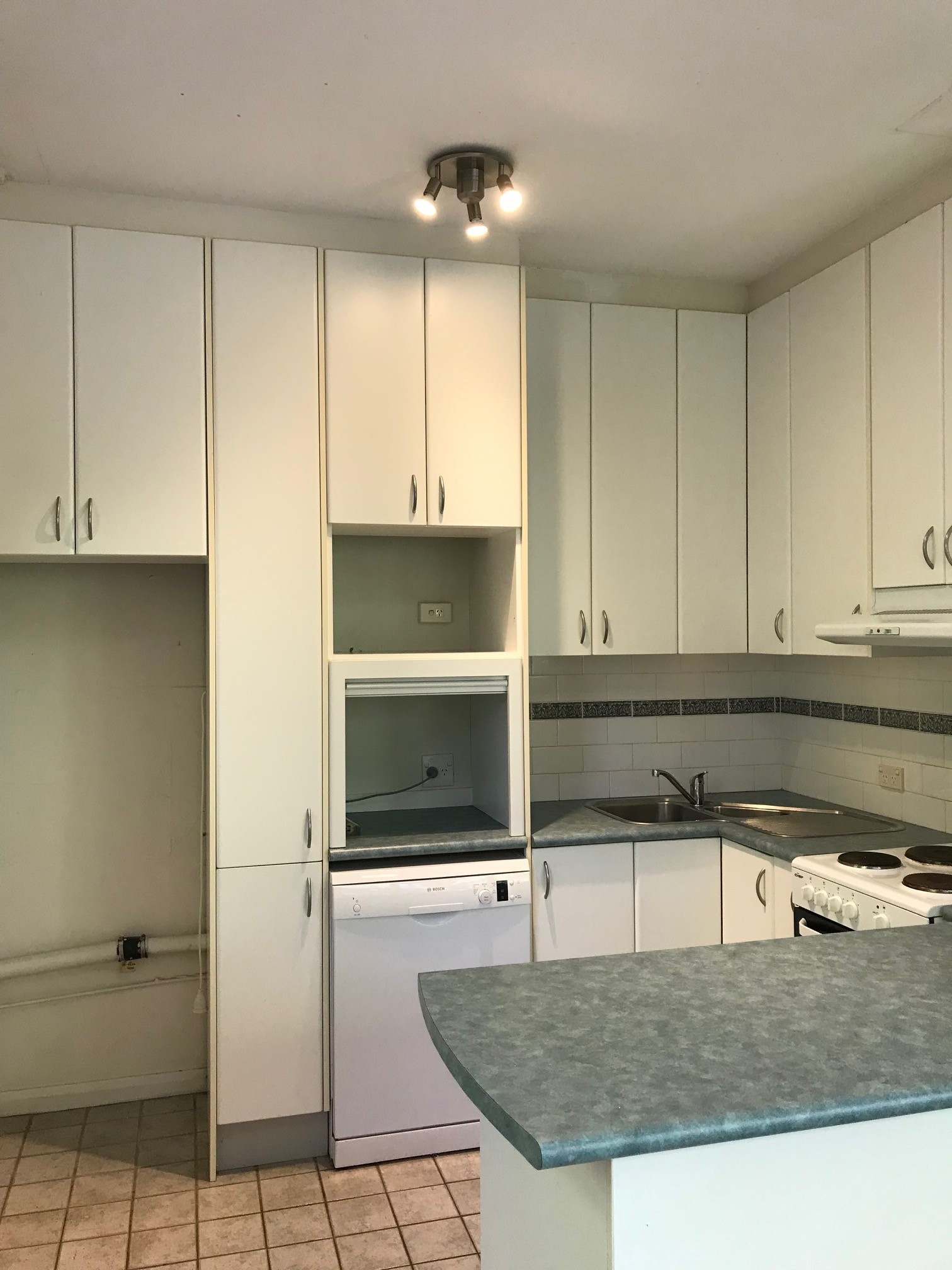 APARTMENT REBIRTH