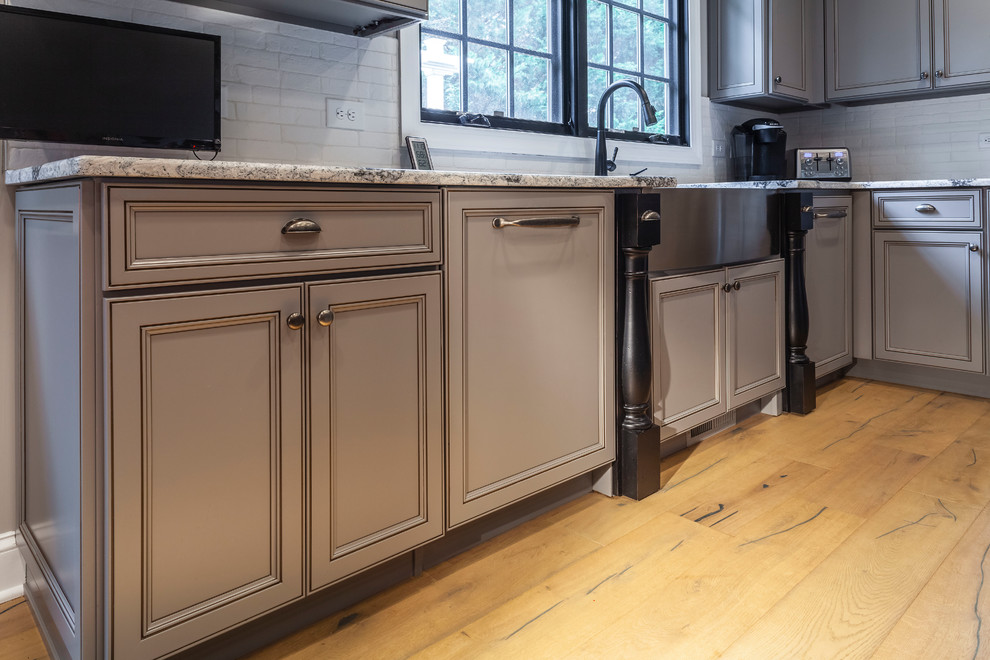 Kitchen - rustic kitchen idea in Baltimore