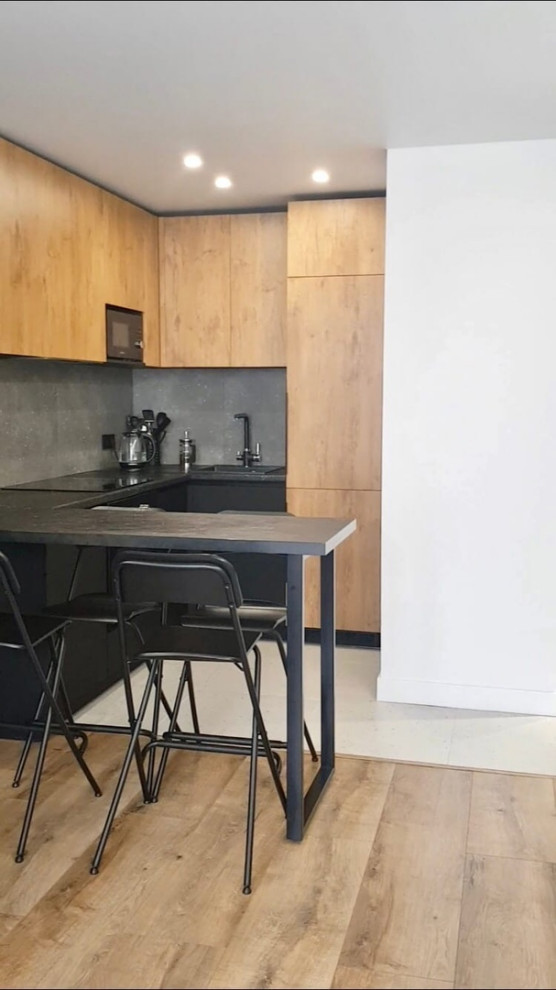 Республика 35