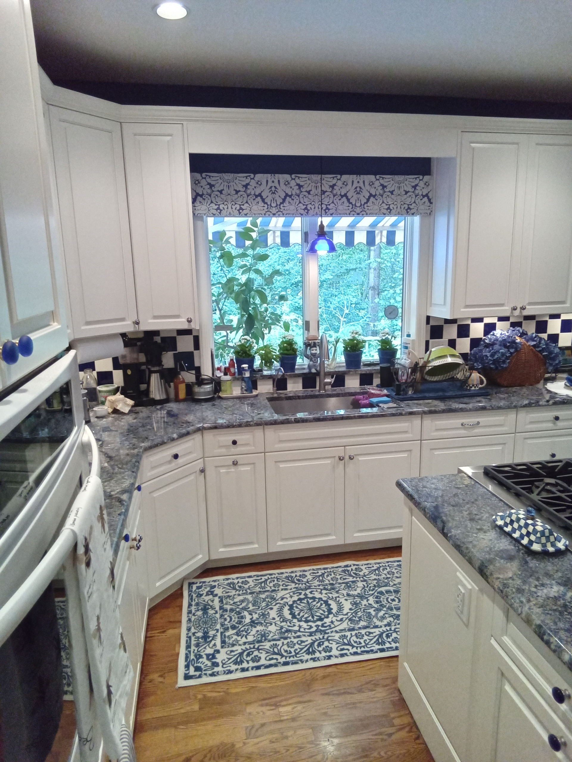 Custom Kitchen Cabinets