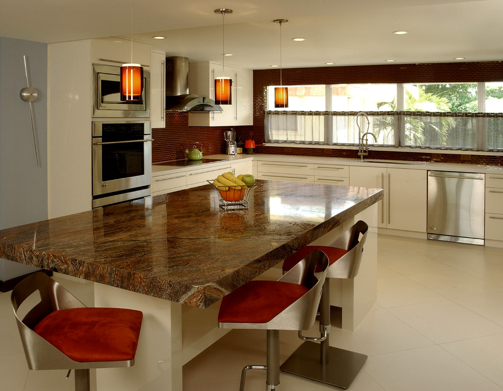 Design ideas for a contemporary kitchen in Miami.