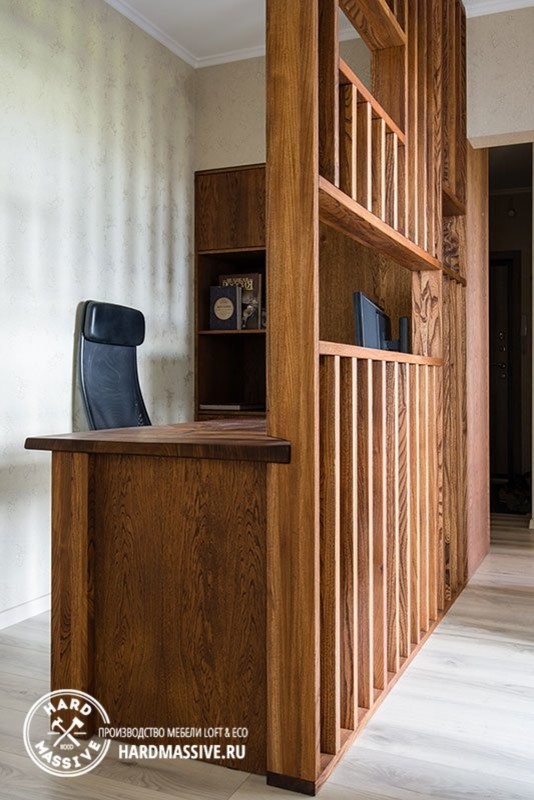 Рабочий стол c перегородкой Sense