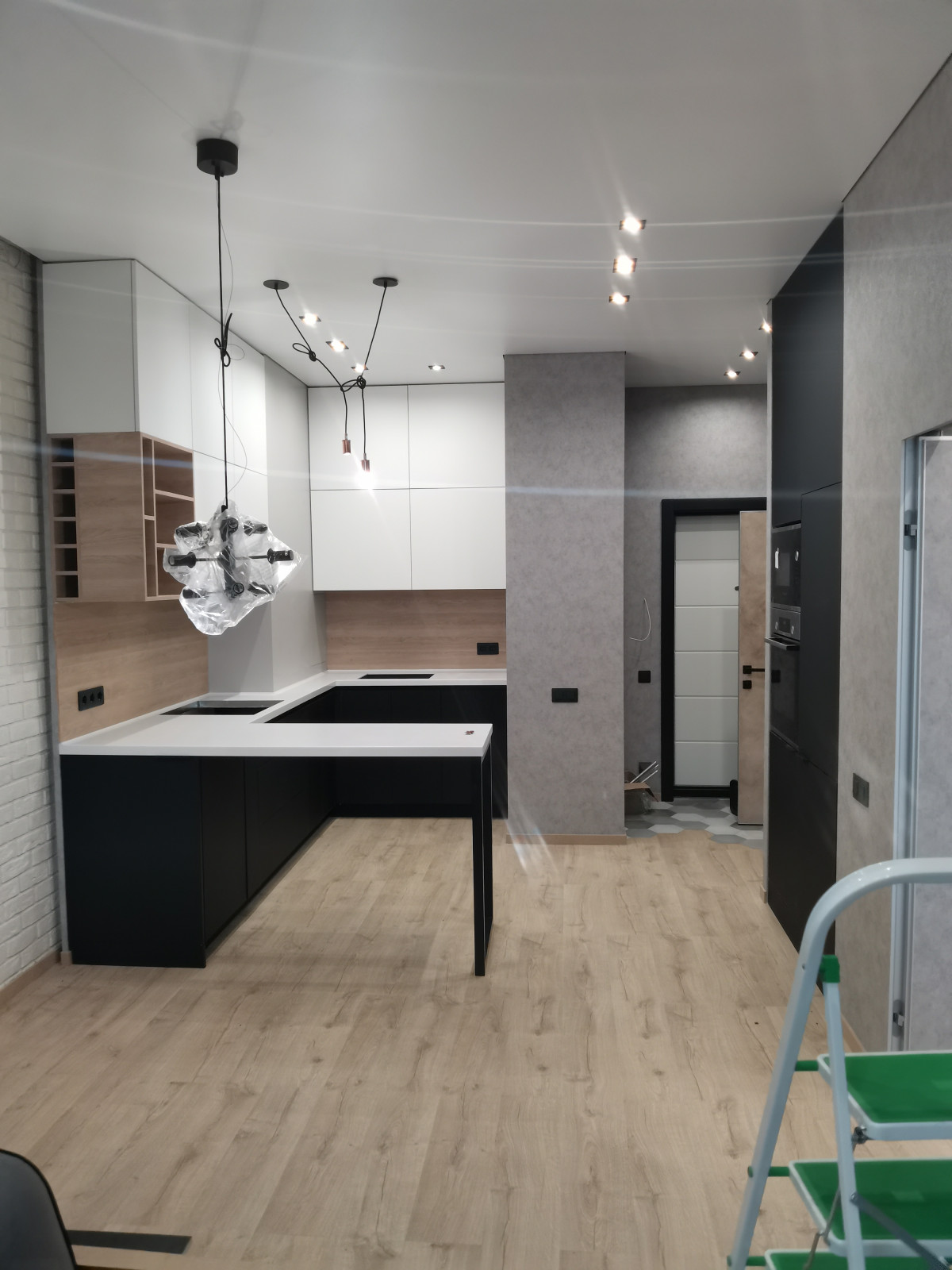 НМ, Объект "Морская Звезда" на ул.Оптиков