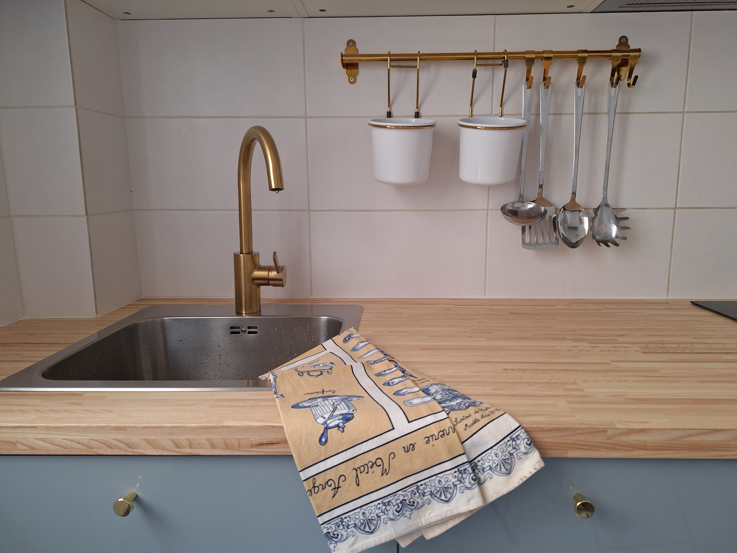 Rénovation partielle, décoration et ameublement d'un appartement ancien