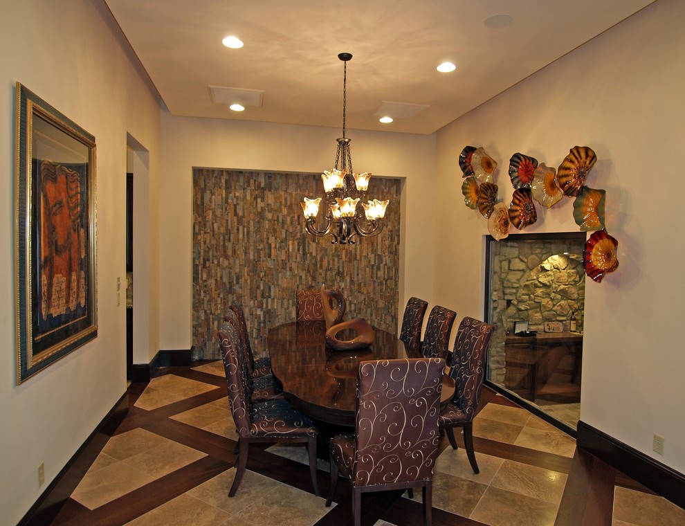 This is an example of a contemporary dining room in Las Vegas.