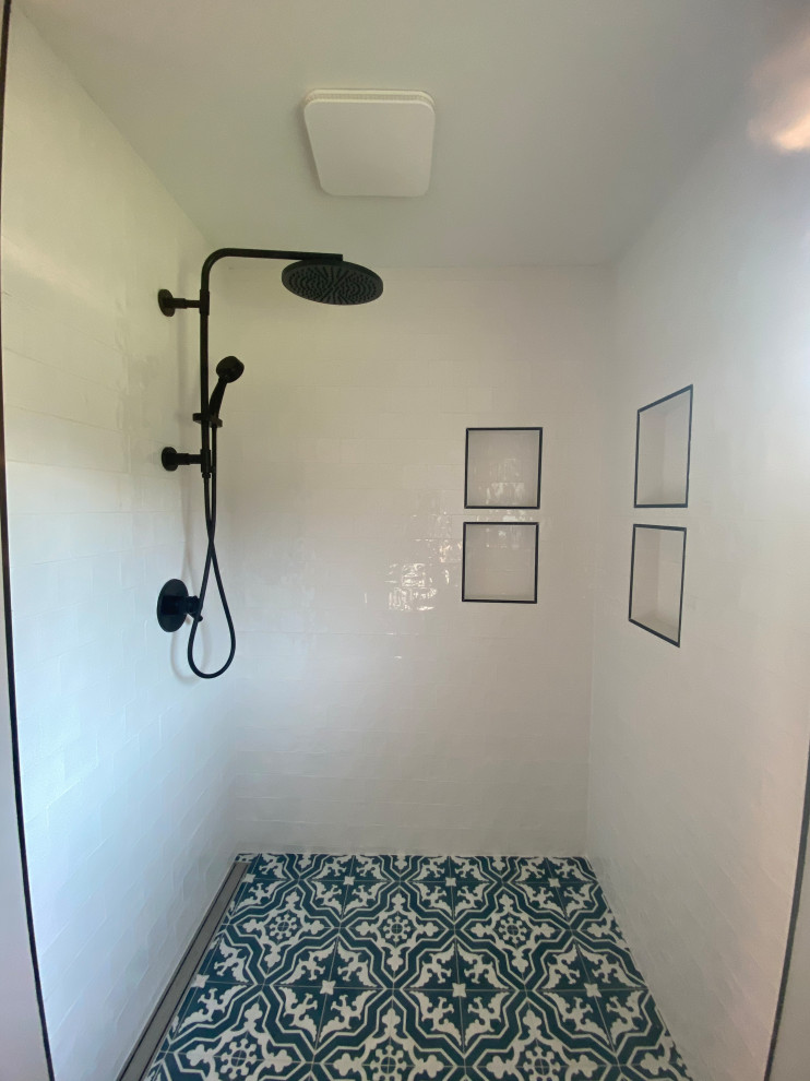 Lara’s Bathroom
