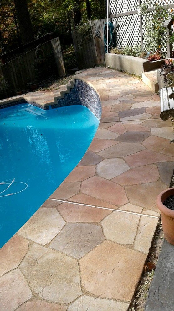 Idées déco pour une piscine craftsman.