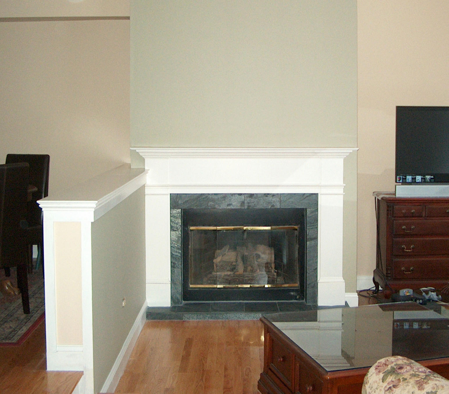 Murray fireplace surround: Federal style. Painted wood.