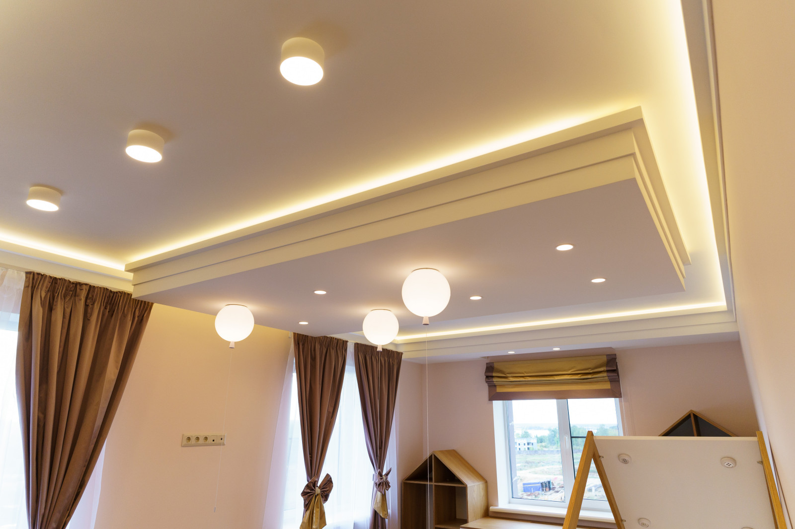 Дизайнерский ремонт квартиры 104 м² в ЖК «Пироговская Ривьера»