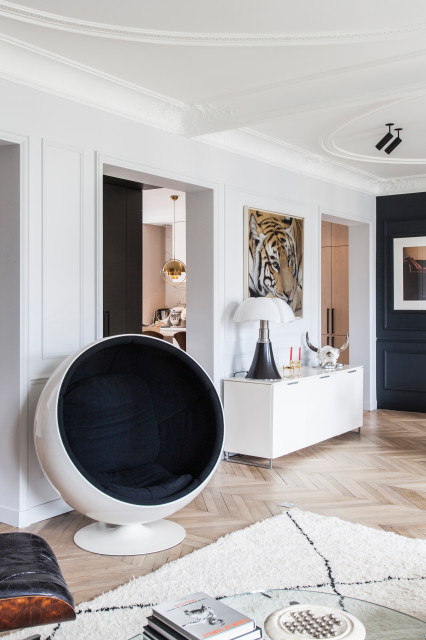 TROCAD&Eacute;RO contemporary-living-room