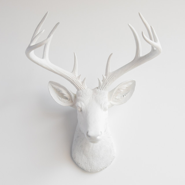 Faux Deer Head Wall Mount - 14 Point Stag Head Antlers - Contemporary