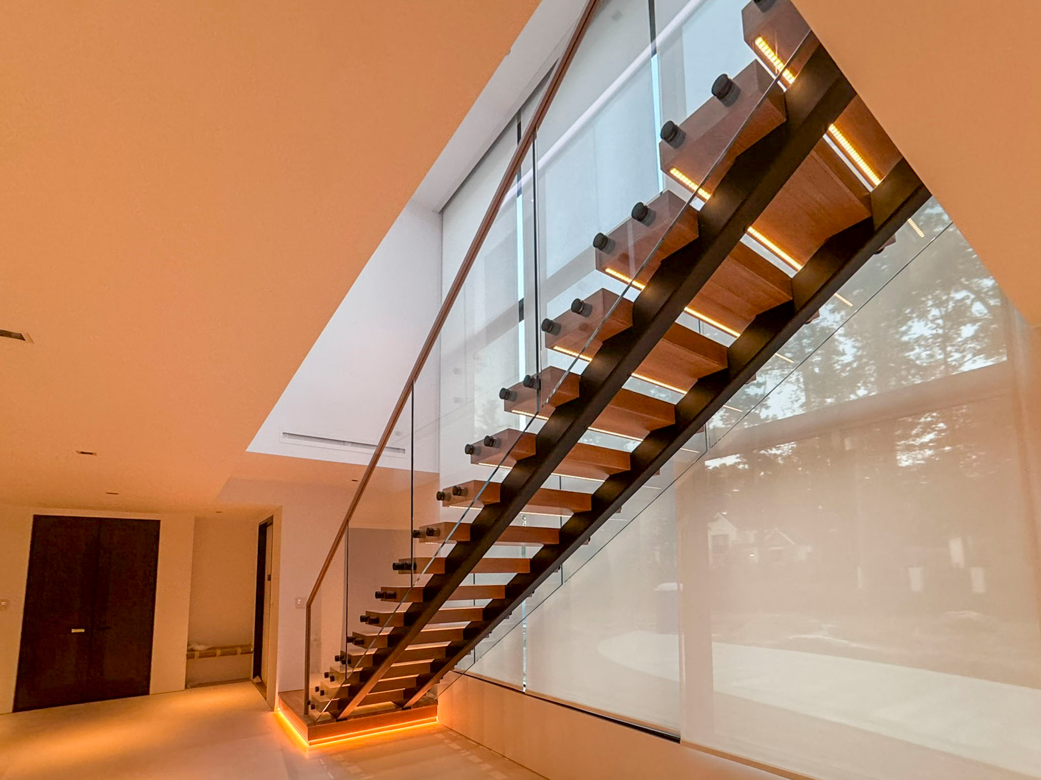 126_Visually Open and Light Contemporary Staircase, Mclean, VA 22102