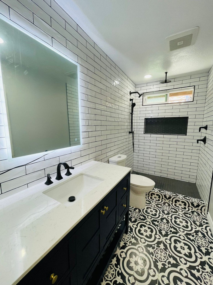 Photo of a medium sized modern bathroom in San Diego.