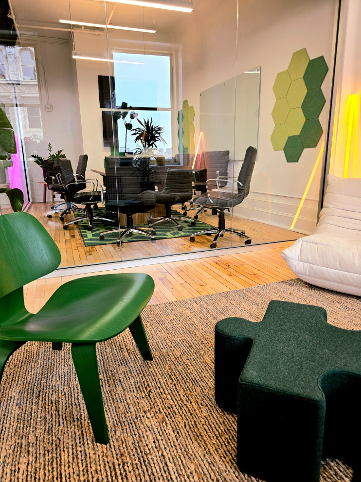 Soho tech office