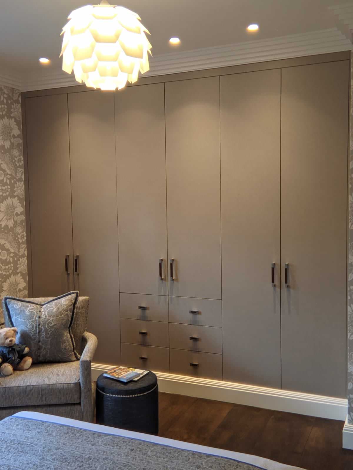 Symmetrical Fitted Wardrobes