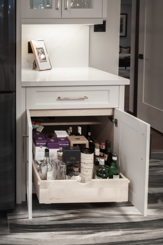 Inspiration for a transitional kitchen remodel in Toronto
