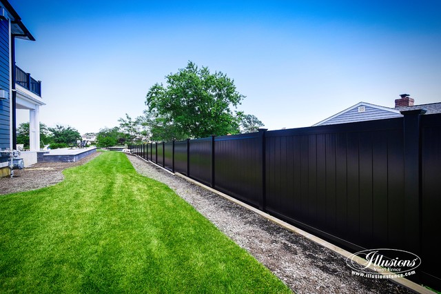 Stunning Black PVC Vinyl Privacy Fence Panels from Illusions Vinyl Fence -  Contemporary - Garden - New York - by Illusions Vinyl Fence | Houzz AU