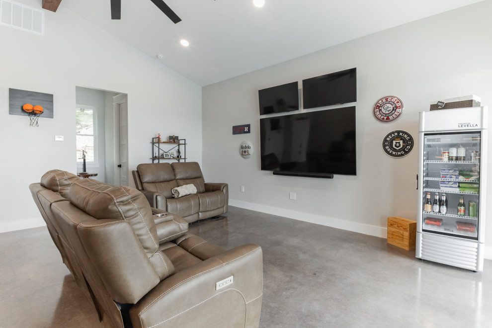 6302 Lynn Lane - Reit Above It All