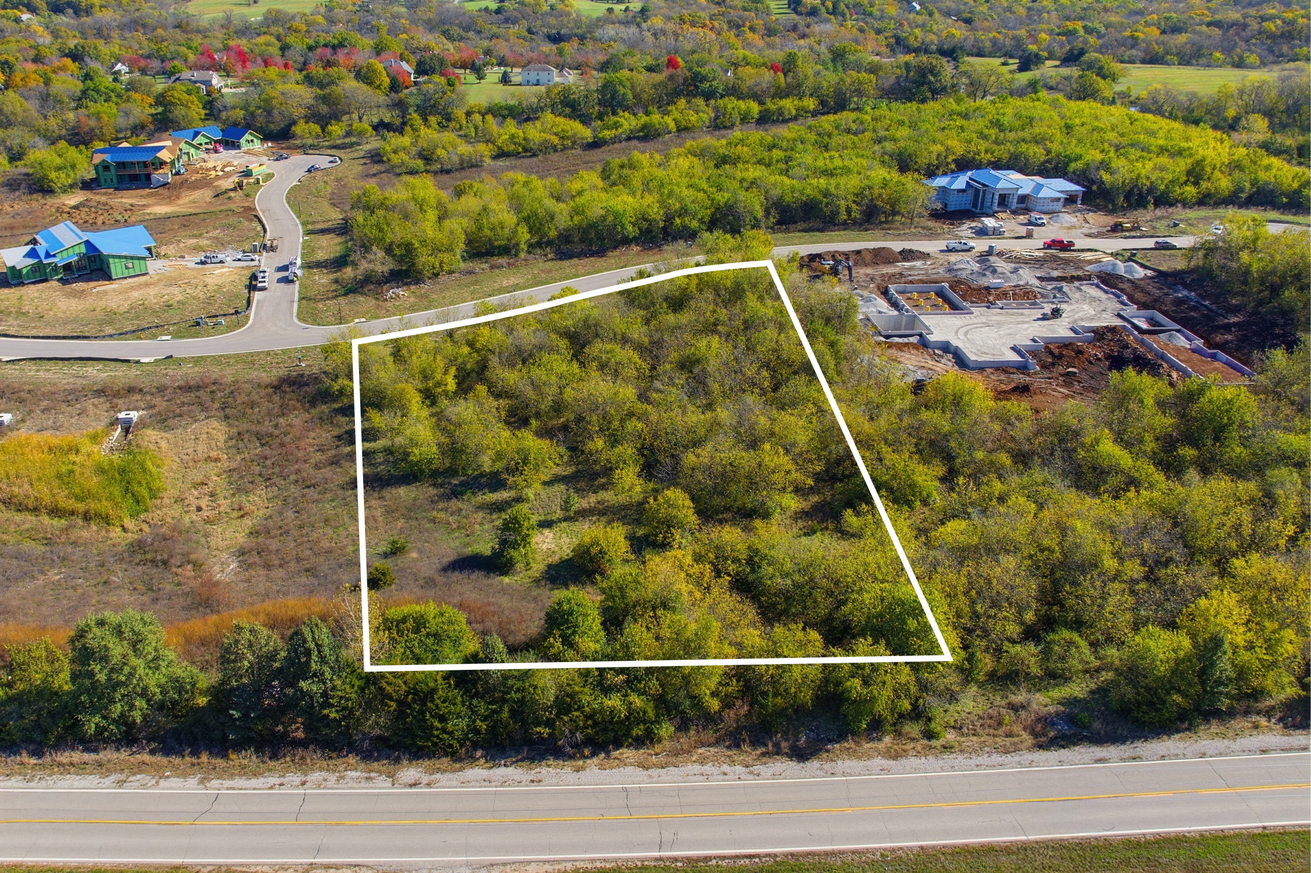 Loch Lloyd Blue Valley, Lot 1, $750,000 - Available