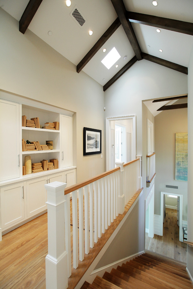 This is an example of a traditional hallway in Los Angeles.